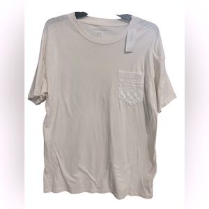 American Eagle oversized T-shirt in cream, size XS.
Brand new with tags.